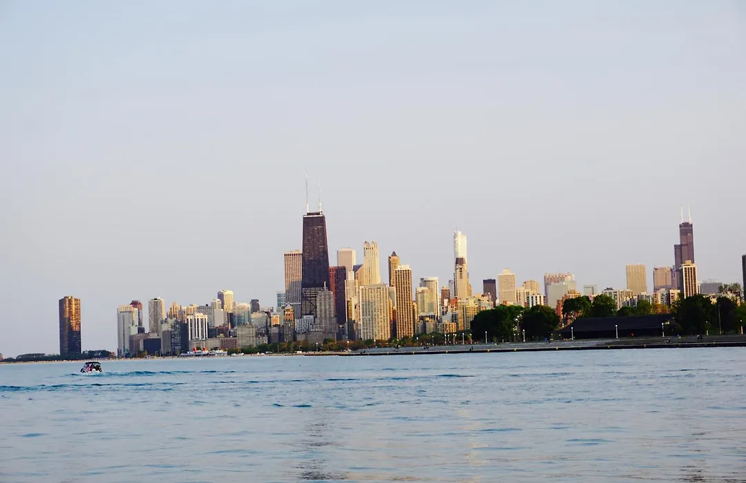Wrigley Hostel - Chicago (Adults Only)-1